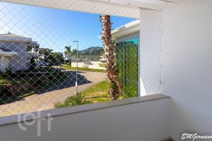 Image 33 - 289996