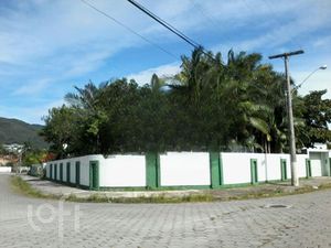 Image 17 - 290022
