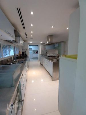 Image 30 - 290074