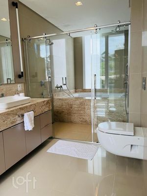 Image 13 - 290424
