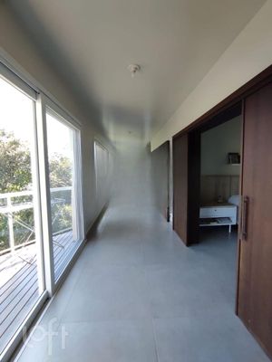 Image 19 - 290467