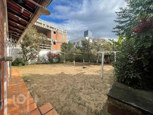 Image 17 - 290677