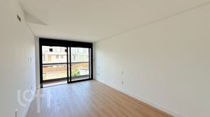Image 21 - 291357