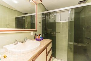 Image 19 - 291440