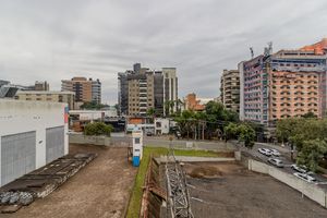 Image 18 - 291999