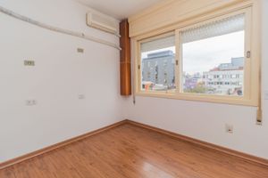 Image 4 - 292305