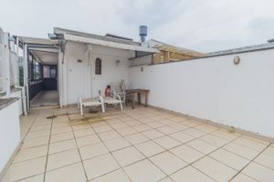 Image 20 - 292305
