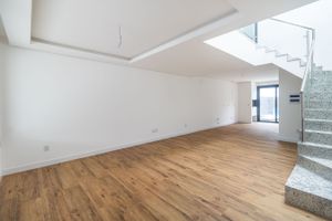 Image 3 - 292361