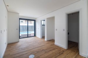 Image 27 - 292361