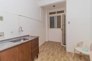 Image 15 - 292400