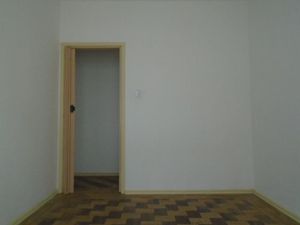 Image 3 - 292401