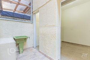 Image 13 - 292513