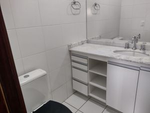 Image 19 - 292519