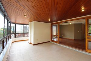 Image 5 - 292521