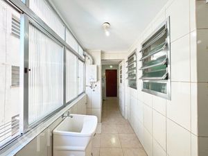 Image 19 - 293028