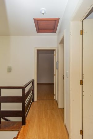 Image 30 - 293258