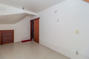 Image 40 - 293258