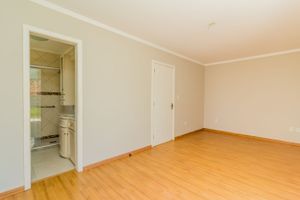 Image 19 - 293261