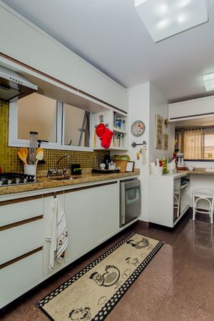 Image 37 - 293322