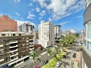 Image 19 - 293475