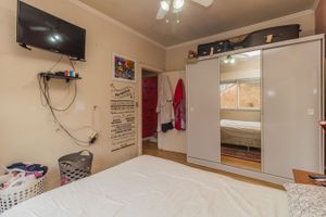 Image 11 - 293628
