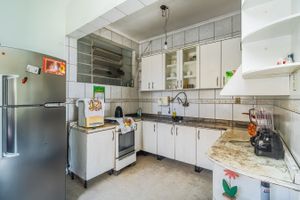 Image 1 - 293637