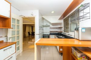 Image 44 - 293931