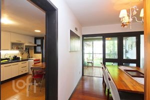 Image 17 - 294019