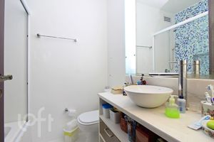 Image 18 - 294019