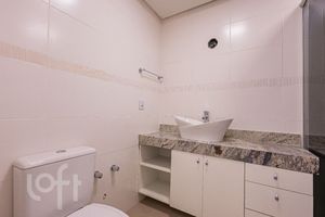 Image 24 - 294201
