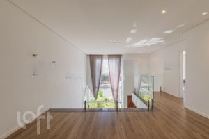 Image 13 - 294215