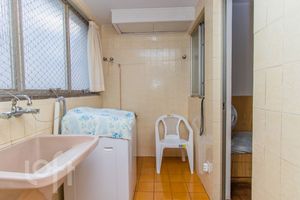 Image 16 - 294395