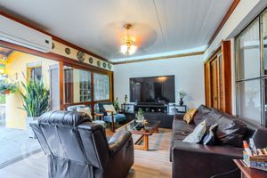 Image 13 - 294436