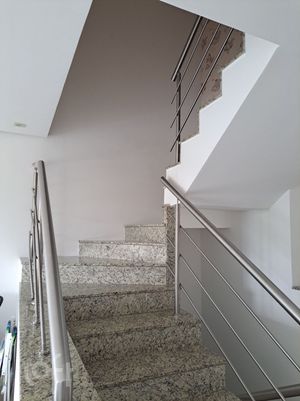 Image 17 - 294501