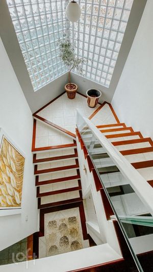 Image 21 - 294502