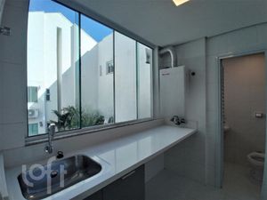 Image 17 - 294569