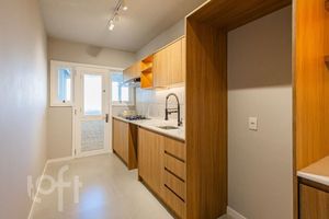 Image 1 - 294598