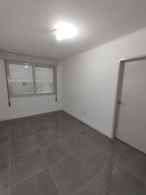 Image 38 - 294640