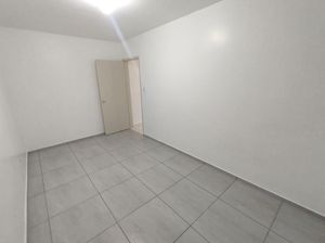 Image 21 - 294644