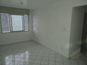 Image 20 - 294644