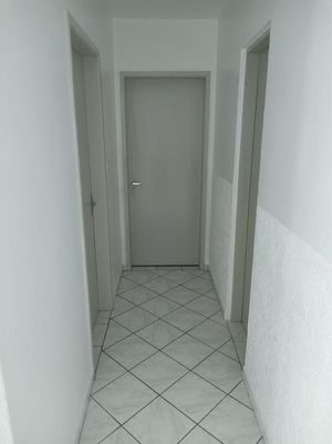 Image 23 - 294644