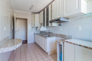 Image 18 - 294730