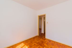 Image 19 - 294752