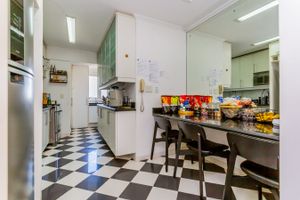 Image 22 - 294763