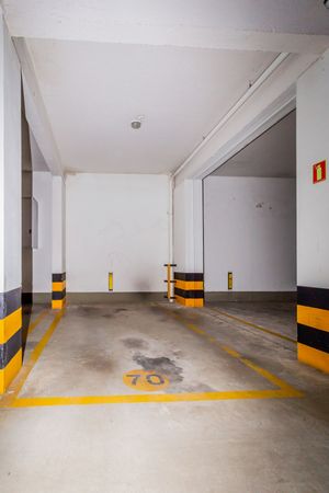 Image 33 - 294859