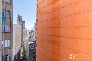 Image 18 - 294957