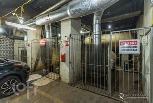 Image 15 - 294985