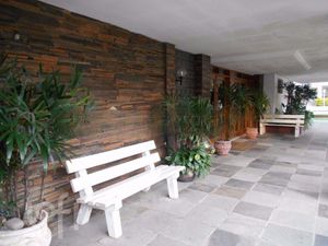Image 3 - 294999