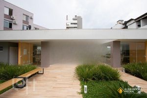 Image 18 - 295015