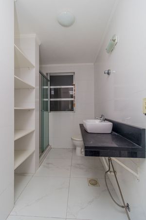 Image 21 - 295035